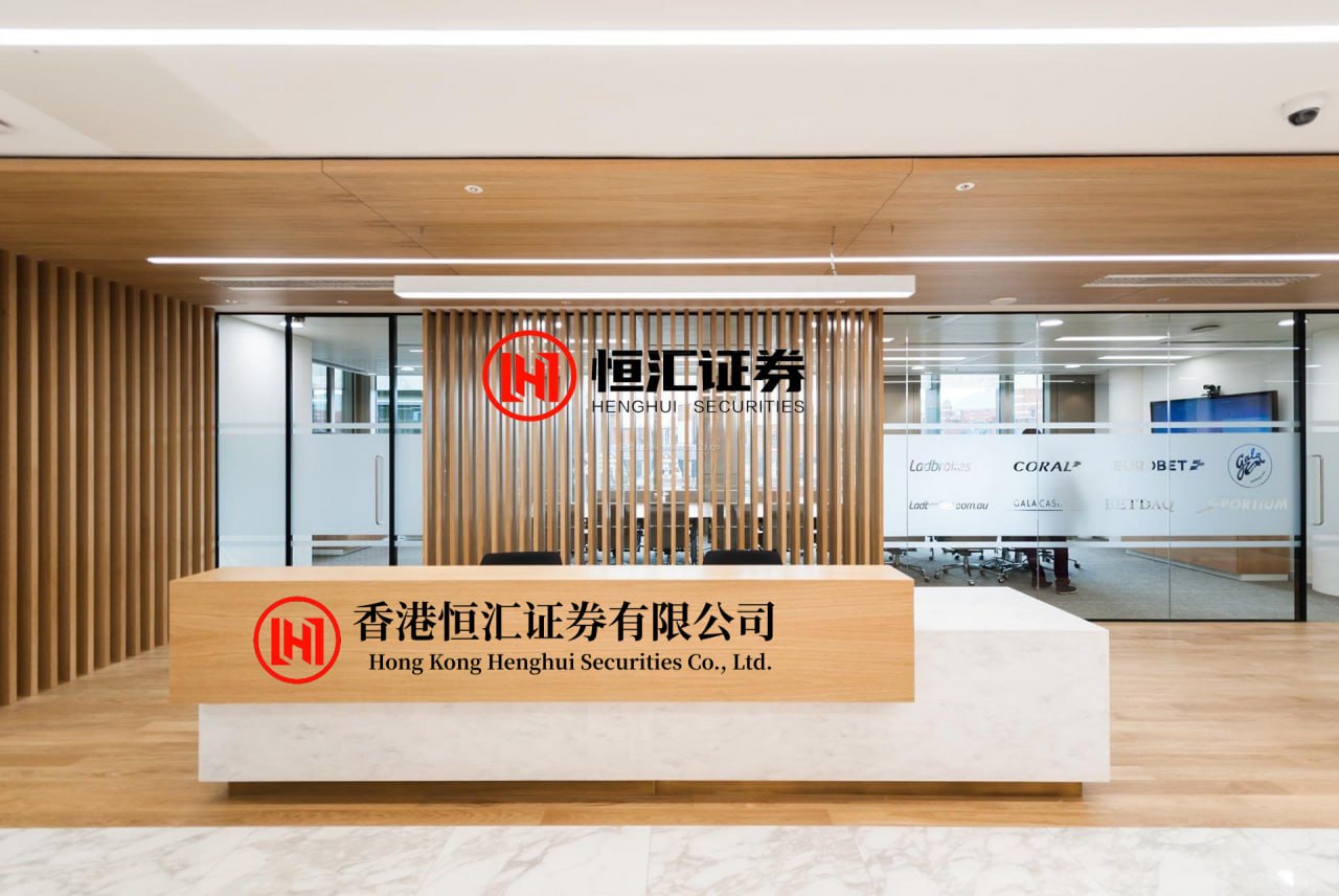 富邦速配 [小炮APP]专家足球老怪竞彩推荐：欧战解放者杯3串1